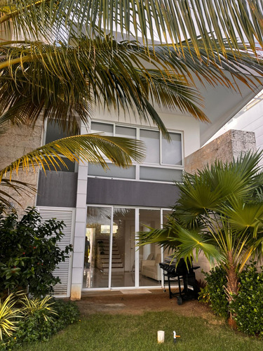 Leandro Araque Inzitu Realtors Vende Town House Puerto Morrocoy Tucacas Venezuela Inversion 195.000,00$