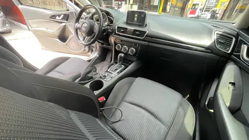 Mazda 3 2.0 Touring At