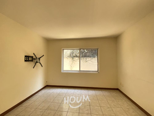 Casa En Jardín Real, Zapopan Con 4 Recámaras, 200 M², Id: 153778