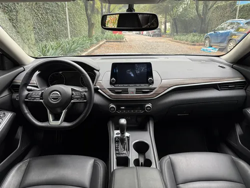 Nissan Altima 2.5 Advance Cvt
