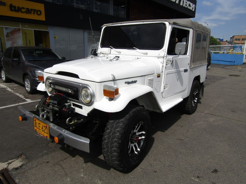 Imagen 1 de 15 de Toyota Land Cruiser 4.2 Fj43 Dos F