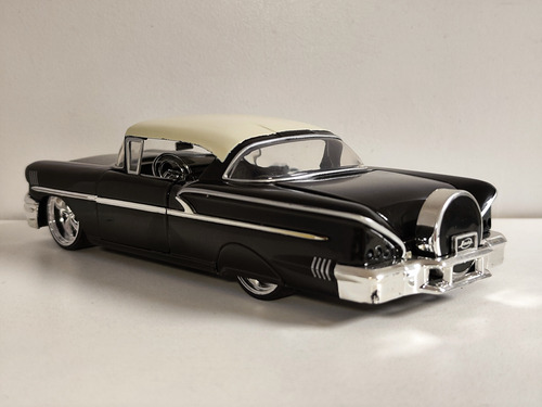 Chevrolet Impala 1958 Jada Escala 1/24. Sin Caja Negro (Usado)