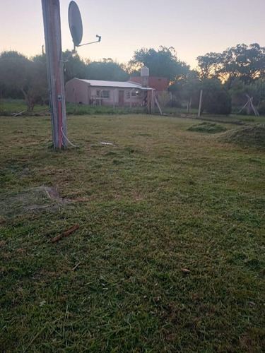 Casa En Venta - 2 Dormitorios 1 Baño - Cochera - 420mts2 - Mar Del Plata