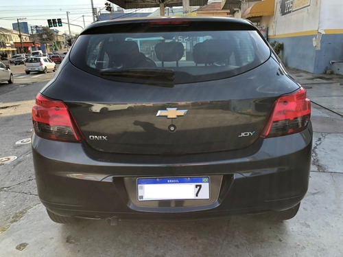 Imagem 5 de 8 de Chevrolet Onix 1.0 Mpfi Joy 8v 2019