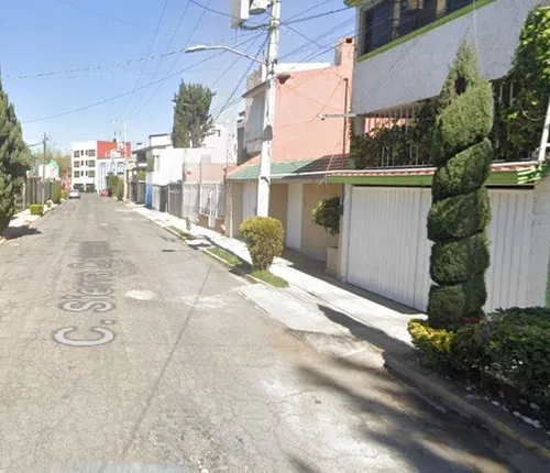 Venta De Casa De Recuperacion Hipotecaria En Toluca Col Valle Don Camilo O/+