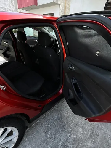 Ford Focus 2.0 Se Hchback At