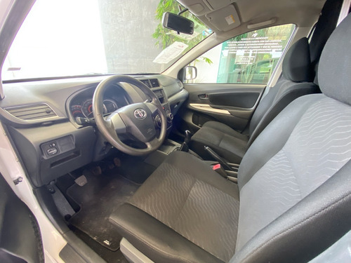 Imagen 10 de 11 de Toyota Avanza Cargo 2016