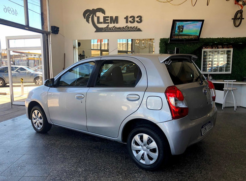 Toyota Etios 1.5 Nafta Xs 5ptas Excelente , Anticipo $