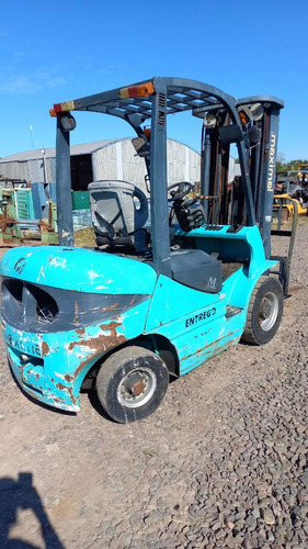 Imagen 13 de 15 de Autoelevador Yale 3tn Diesel Torre Triple C/desplazad Envios