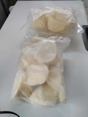 Imagen 3 de 5 de Mozzarella En Bola Y Barra.