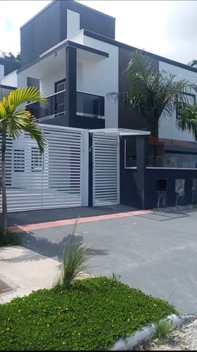 Sobrado Novo Com 2 Suítes E Sacada Ideal Para Morar