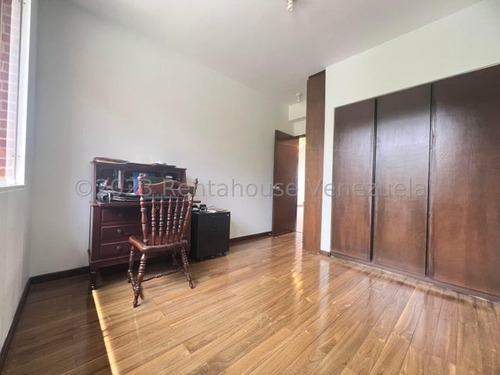 Apartamento En Alquiler En Lomas Del Sol 150mt2 3d 2b 3p