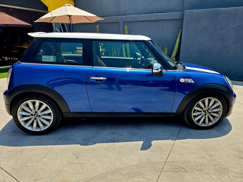 Mini Cooper 1.6 S Hot Chilli . At