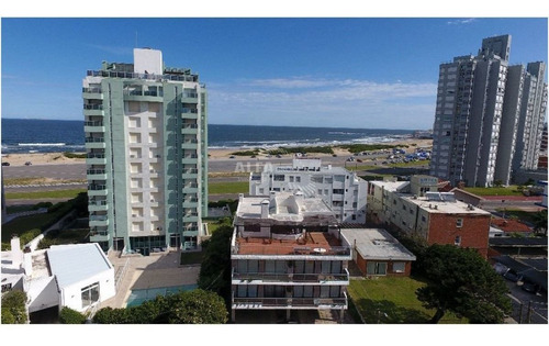 Imagen 6 de 8 de Torre Gauguin: Etapa Lanzamiento !