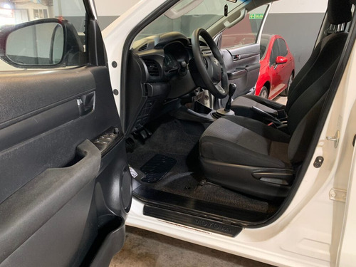 Toyota Hilux 2.4 Cd Dx 150cv 4x4