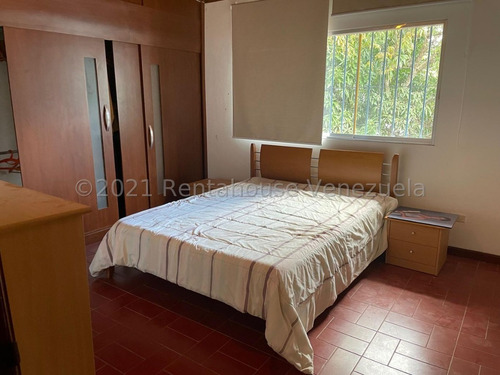 Imagen 12 de 19 de Casa En Venta Prados Del Este 22-12263 Jesús Enrique Díaz Caracas Baruta