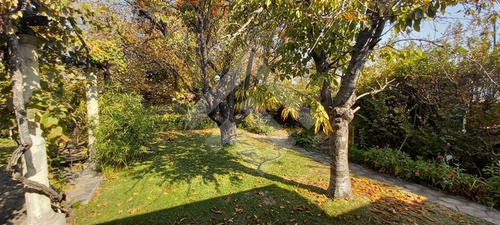 Casa En Venta De 3 Dorm. En La Reina