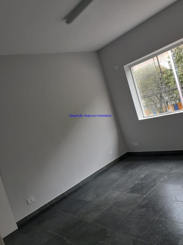 Imagem 2 de 11 de Sobreloja 34m², 02 Banheiros. Excelente Localização Á 6 Minutos Andando Para A Estação Do Metrô Eucaliptos; Entre A Rua Dos Chanés. - 21080403 - 69921940