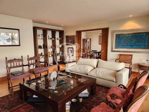 Departamento En Venta De 5 Dorm. En Las Condes