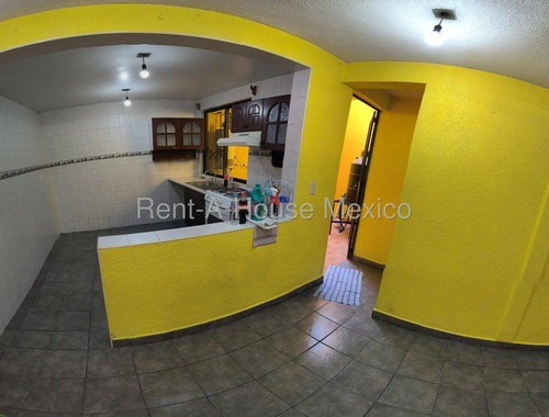 Casa En Renta En Villas De Guadalupe Xalostoc, Ecatepec De Morelos Jl 25-2937.