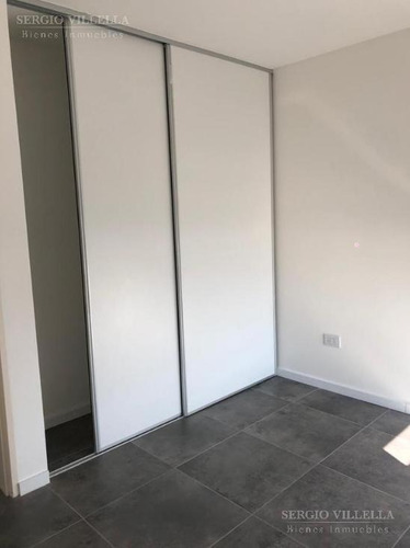 Imagen 6 de 7 de Catamarca Al 3600 - Amplio Departamento De Un Dormitorio.