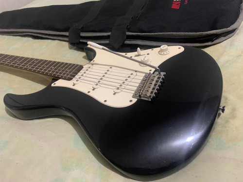 Imagem 4 de 5 de Vendo Guitarra Yamaha Eg303