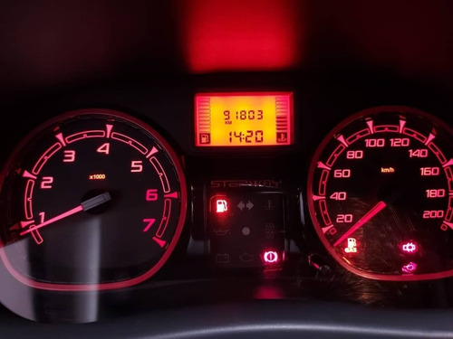 Imagem 9 de 17 de Renault Sandero Stepway 2014 Flex 1.6