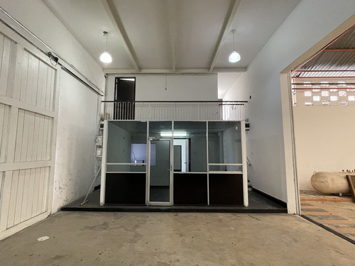 ¡potencia Tu Negocio En El Corazón De Mérida! Bodega Comercial En Renta