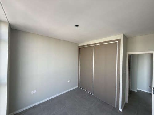 Venta Departamento Santa Fe- Torre Fenix En Boulevard Pellegrini
