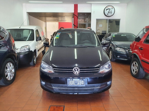 Volkswagen Suran 1.6 Highline 101cv 11c 2011