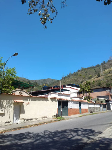 Se Vende Casa En San Bernardino 380m2 T - 760m2 C