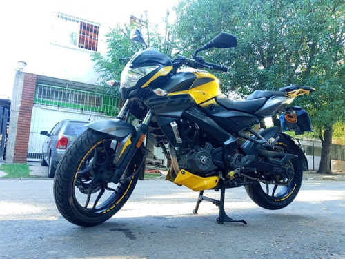 Bajaj Rouser Ns 200