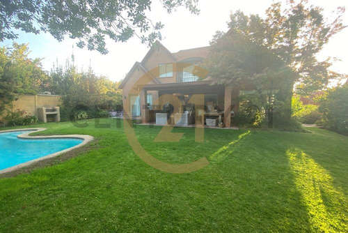Arriendo Casa En Condominio Los Trapenses