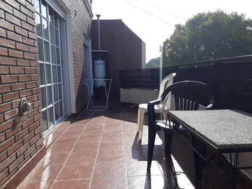 Imagen 2 de 14 de Departamento 2 Ambientes Con Terraza Balcon