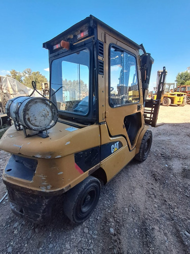 Autoelevador Cat Gp35 3500kg Cabinado P/doble Pallet Año2015
