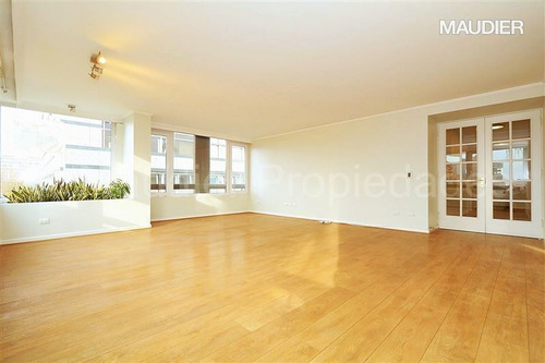 Departamento En Venta De 3 Dorm. En Vitacura