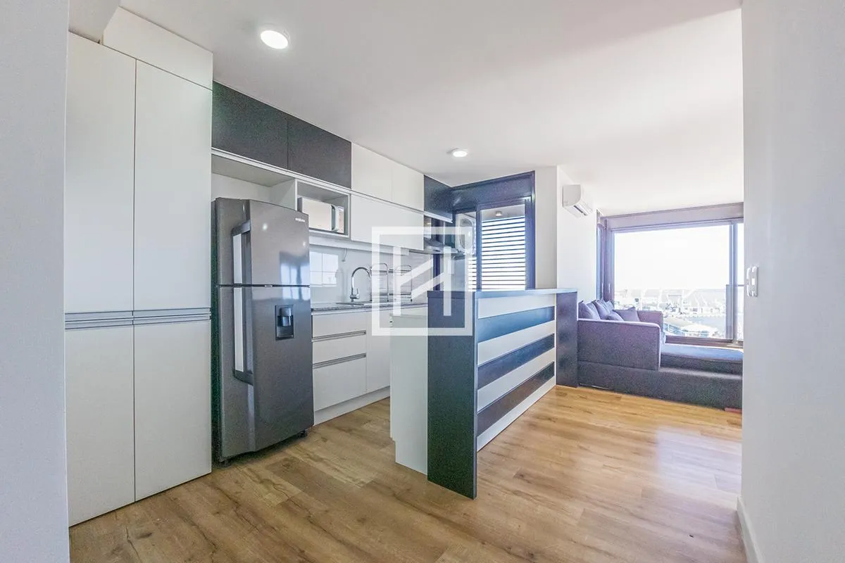 Nostrum Bay (2101) - Alquiler Apartamento 2 Dormitorios En El Centro | Piso Alto 21 | Con Cochera · Foto 2