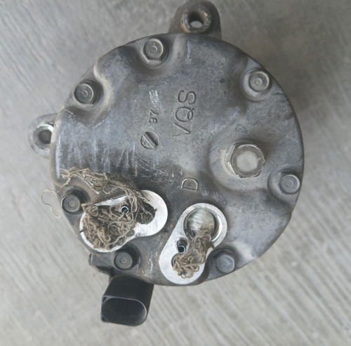 Compresor De Volkswagen Jetta A4 Modelo 2004 (Usado)