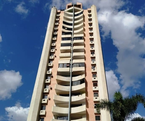 Alquiler Bello Apartamento En Valle Blanco, 65m², Pozo Y Planta, Amoblado Rpv