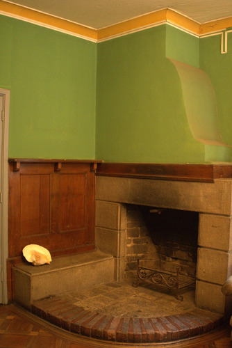 Gran Casona Con Patio, Ideal Para Inversión