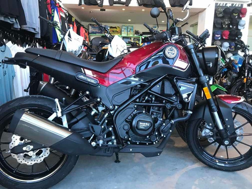 Imagen 11 de 19 de Benelli Leoncino 250