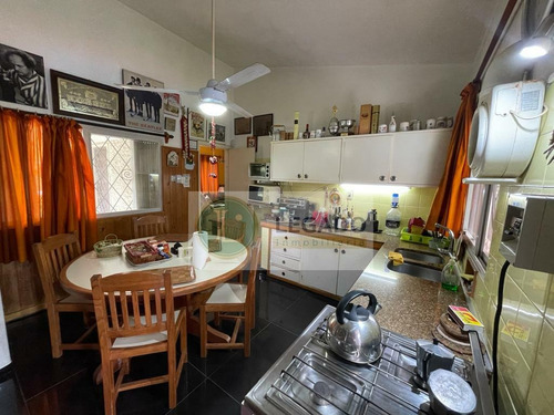 Venta De Casa En Parque Del Plata Sur Con Piscina