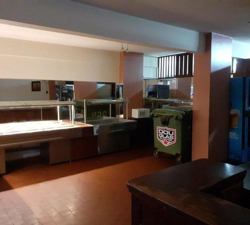 Imagen 5 de 20 de Local Comercial De 220m2 En Pleno Centro De Pinamar