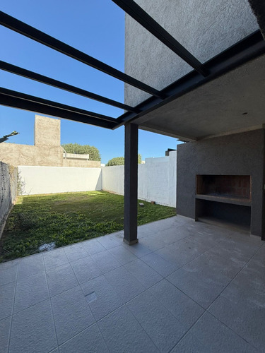 ¡imperdible! Dúplex En Alquiler En La Luisita 3 Dormitorios Y Excelente Ubicación