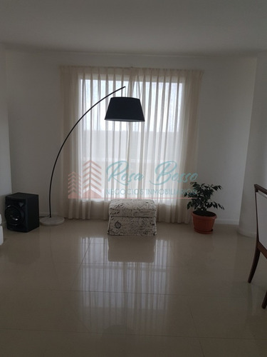 Apartamento Sobre Roosevelt Con Todos Los Servicios - Ref: 4966