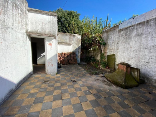 Imagen 3 de 20 de Casa A Reciclar - 3 Ambientes Con Local - Merlo