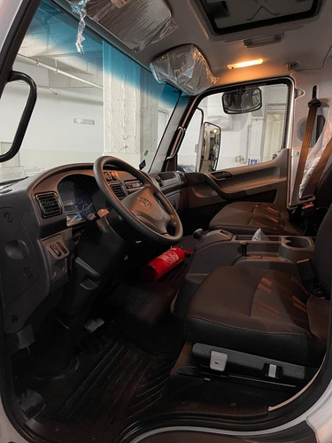 Imagen 9 de 16 de Mercedes Benz Accelo 1016 Automatico