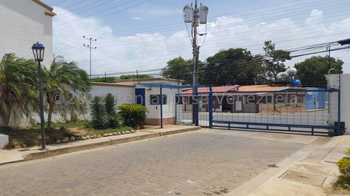 Imagen 4 de 14 de En Venta Amplia Y Cómoda Casa En Conjunto Residencial Privado. Mls 23-5528 04120656408