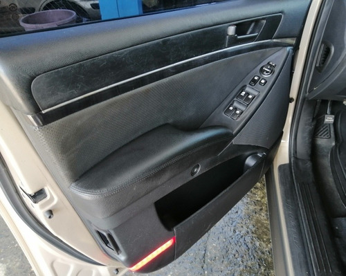 Imagen 10 de 13 de Hyundai Veracruz 4x4