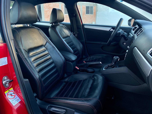 Imagen 10 de 15 de Volkswagen Jetta 2013 2.0 Turbo Gli Dsg Paq Nav Autos Puebla